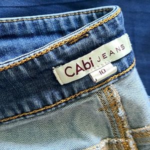 Curvy fit. Well loved Cabi Jeans
